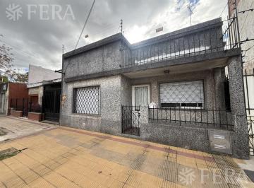 Casa · 85m² · 3 Ambientes · Venta Casa 3 Ambientes con Cochera en Wilde