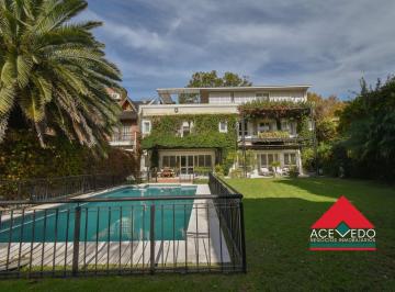 Casa · 814m² · 8 Ambientes · 4 Cocheras · Casa en Excelente Estado – Lomas de Zamora