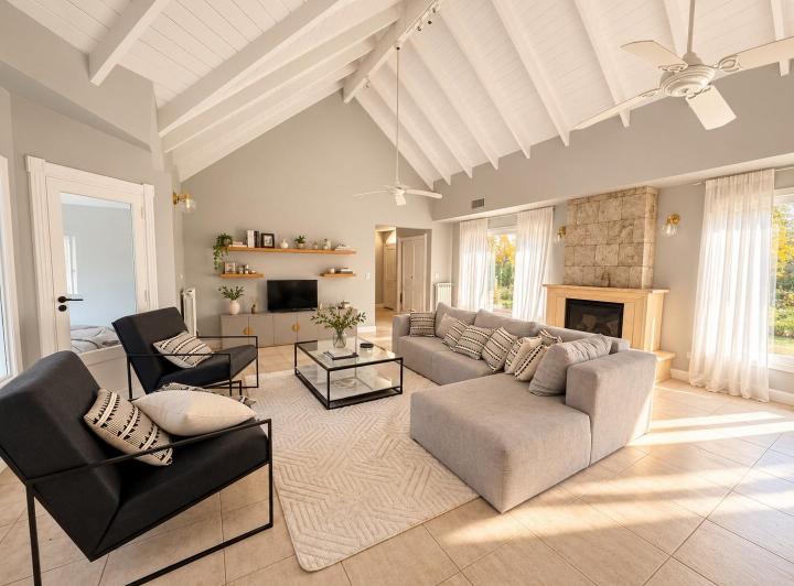 Casa · 320m² · 5 Ambientes · 6 Cocheras