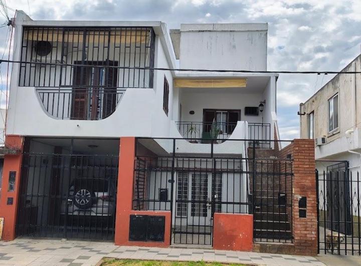 Casa · 84m² · 6 Ambientes