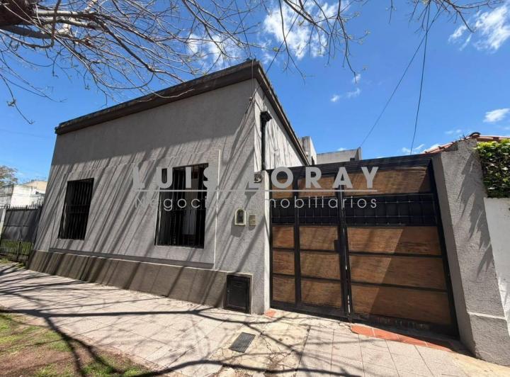 Casa · 290m² · 5 Ambientes · 1 Cochera