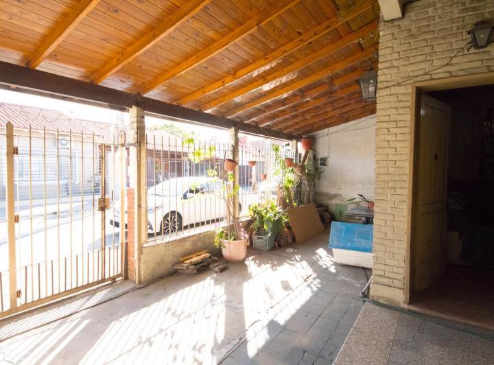 Casa · 200m² · 4 Ambientes · 1 Cochera