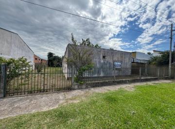 Casa de 5 ambientes, Monte Caseros · Casa con Amplio Terreno