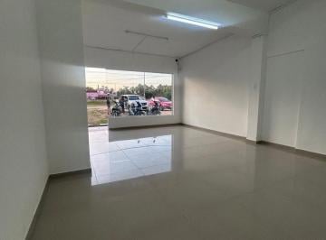 Local comercial · 50m² · 1 Cochera · Alquiler de Local Comercial Sobre Ruta 8 Km 26