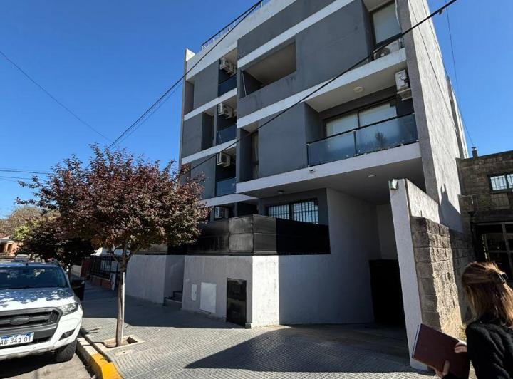 Departamento · 50m² · 4 Ambientes · 1 Cochera