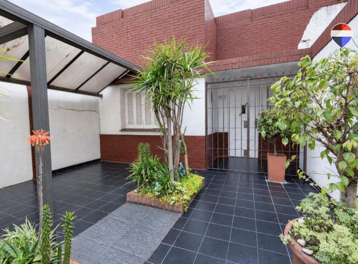 Casa · 203m² · 3 Ambientes · 1 Cochera
