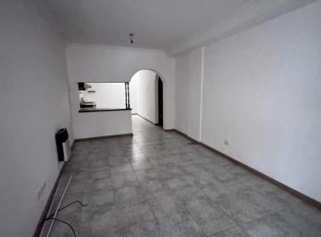 PH · 92m² · 3 Ambientes · Alquiler PH Al Frente en Flores 3 Amb Terraza