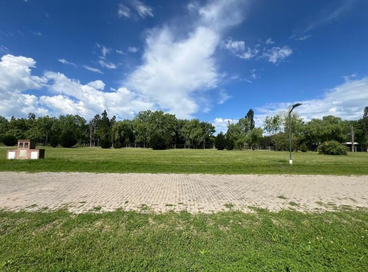 Terreno · 1008m²