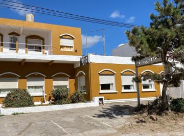 Hotel · 490m² · 20 Ambientes · 4 Cocheras · Hotel en Venta en Las Toninas