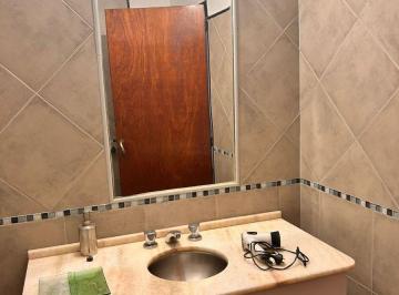 Casa de 6 ambientes, Córdoba · Vendo Amplia Casa Familiar en El Corazón de Manzana Barrio Maipú Apta Credito