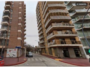 Departamento · 50m² · 2 Ambientes · Alquiler Departamento 1 Dormitorio Amoblado con Balcón – Bv. San Juan 736