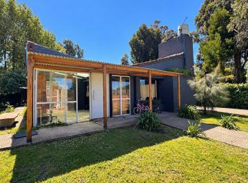 Casa · 80m² · 3 Ambientes · 1 Cochera · Casa 3 Ambientes en Alquiler 24 Meses