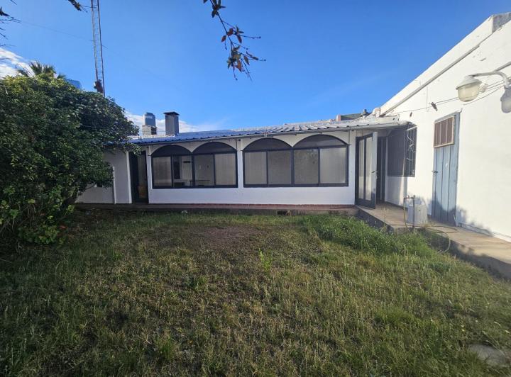 Casa · 185m² · 5 Ambientes · 2 Cocheras