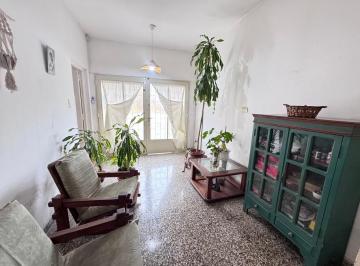Casa · 135m² · 6 Ambientes · 1 Cochera · Vendo Casa en Güemes