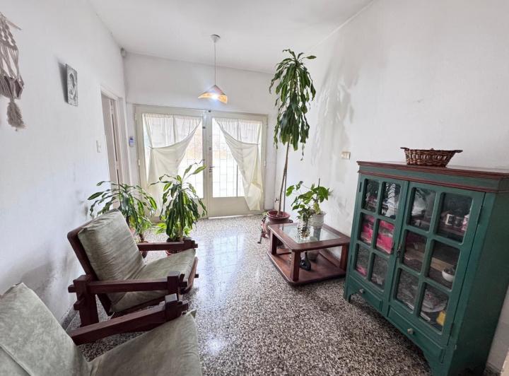 Casa · 135m² · 6 Ambientes · 1 Cochera