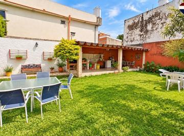 Casa · 250m² · 5 Ambientes · 2 Cocheras · Casa Venta 5 Ambientes San Justo Apto Credito