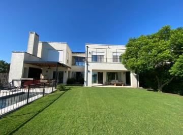 Casa · 200m² · 4 Ambientes · Casa en Alq. Temporario en San Matias, Escobar, Area 5