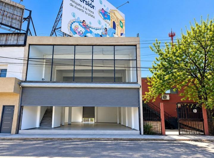 Local comercial · 720m² · 5 Cocheras