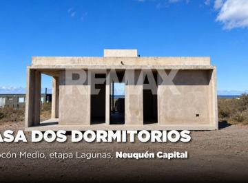 Casa · 90m² · 3 Ambientes · 1 Cochera · Casa en Venta 2 Dorm. | Chocon Medio