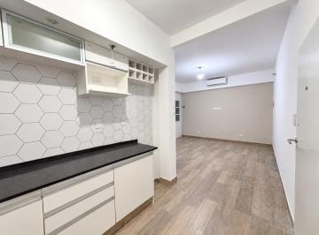 PH de 2 ambientes, Tres de Febrero · Alquiler PH – 2 Ambientes con Patio – Caseros