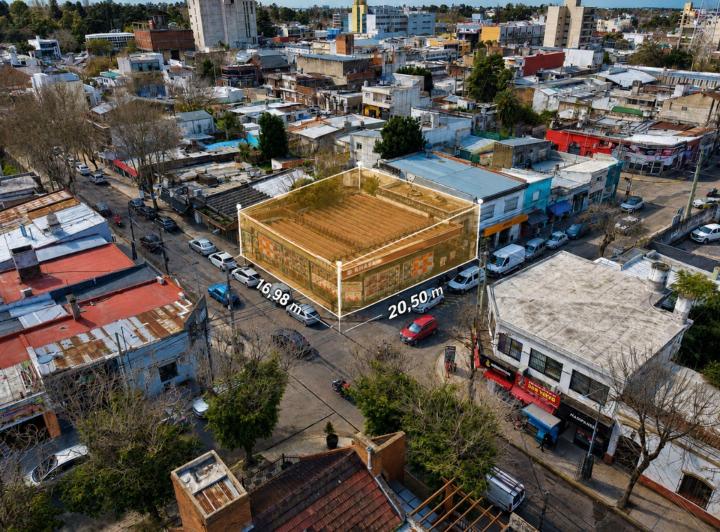 Terreno · 348m²