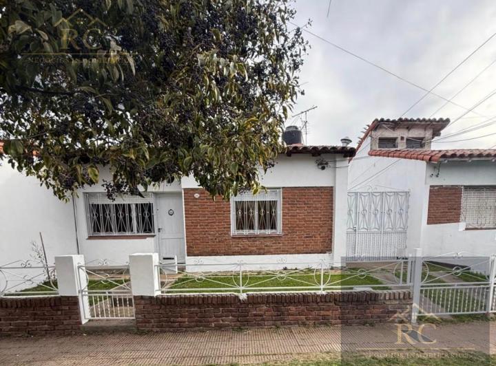 Casa · 126m² · 3 Ambientes · 1 Cochera
