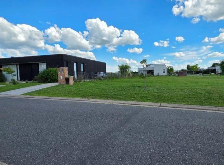 Terreno · 1160m²