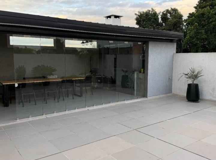 Casa · 300m² · 3 Ambientes