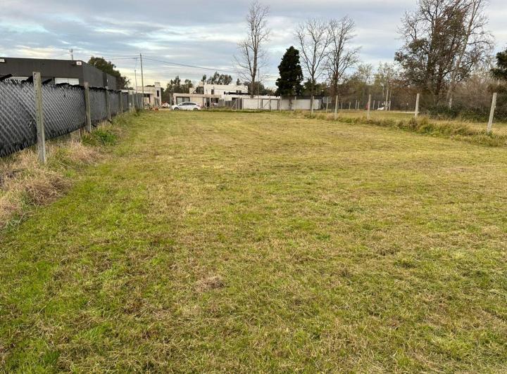Terreno · 713m²