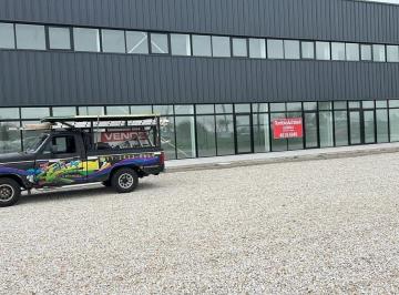 Local comercial · 300m² · 10 Cocheras · Local en Alquiler en Hudson
