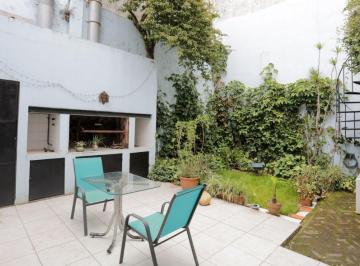 Casa de 6 ambientes, Villa Pueyrredón · Chalet 6 Amb. S/lote 8,66 X 25. Gge 2 Autos 4 Baños Completos y 1 Toilette