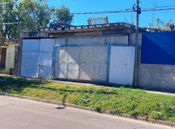 Terreno · 233m²