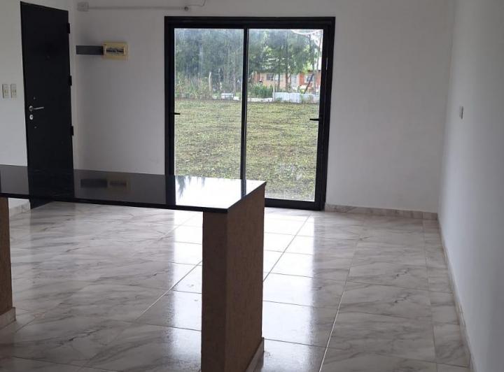 Casa · 60m² · 3 Ambientes · 1 Cochera
