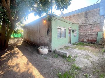 Casa · 55m² · 3 Ambientes · 2 Cocheras · Casa en Venta Gran Potencial a Refaccionar en Cuartel V | Lote Propio con Escrit