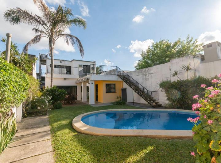 Casa · 287m² · 7 Ambientes