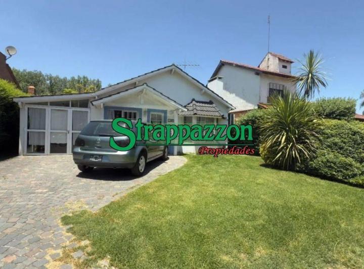 Casa · 120m² · 4 Ambientes · 4 Cocheras