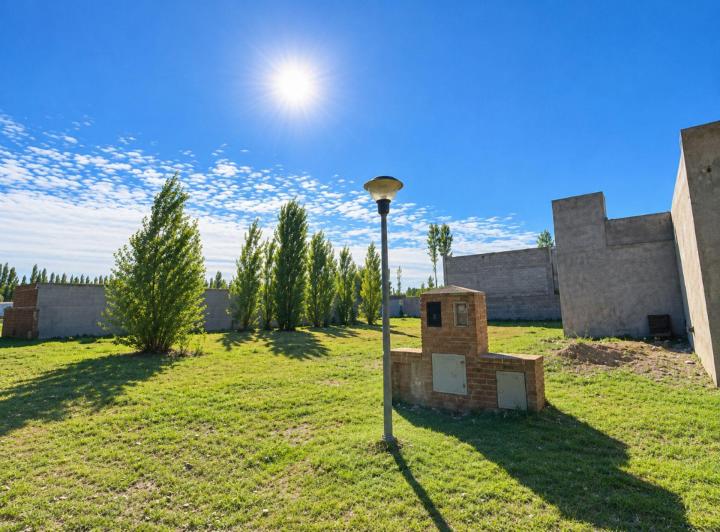 Terreno · 337m²