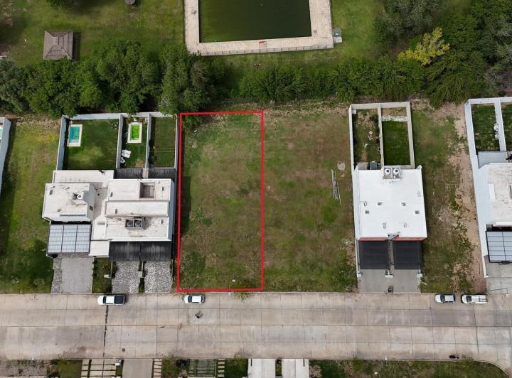 Terreno · 412m²