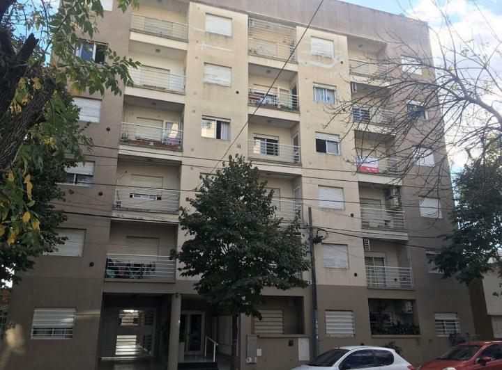 Departamento · 45m² · 2 Ambientes · 1 Cochera