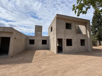 Departamento de 5 ambientes, Luzuriaga · Venta de Dúplex a Estrenar en Complejo Residencial Terra Maipu - 2° Etapa.