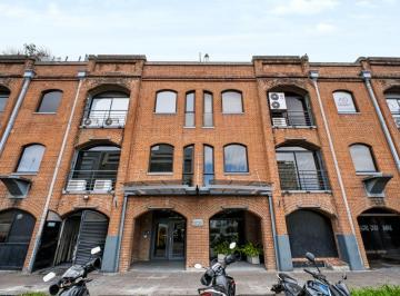 Oficina comercial de 6 ambientes, Puerto Madero · Oficina en Puerto Madero | Vista Al Dique y 2 Cocheras