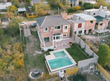 Casa · 600m² · 4 Dormitorios · 2 Cocheras · Venta Casa Salsipuedes 3 Dorm., Pileta, Cochera y Terreno de 600 m²