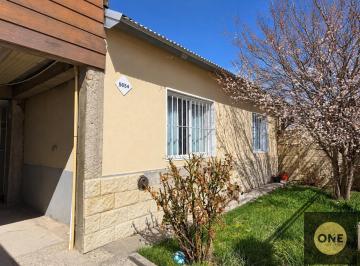 Casa · 88m² · 4 Ambientes · 1 Cochera · Casa en Venta en Barrio 645 Viviendas