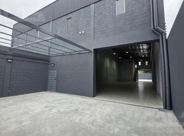 Depósito · 320m² · 2 Cocheras · Galpón | 320 m² | Oficinas Equipadas | Todo Nuevo | Fondo Libre | Ituzaingó Sur