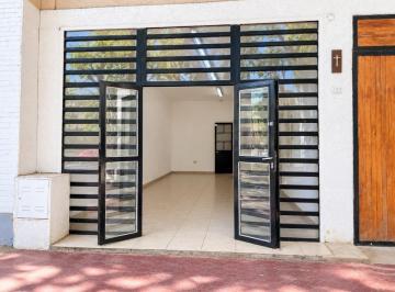 Local comercial de 1 ambiente, Ciudad de Mendoza · Alquiler Local Frente a La Cabaña