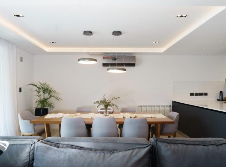 Casa · 206m² · 3 Dormitorios · 2 Cocheras