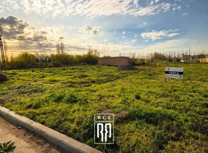 Terreno · 300m²
