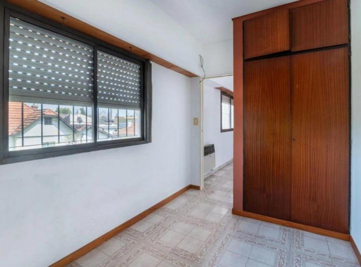 Casa · 190m² · 5 Ambientes · 2 Cocheras
