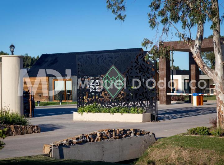 Terreno · 600m²