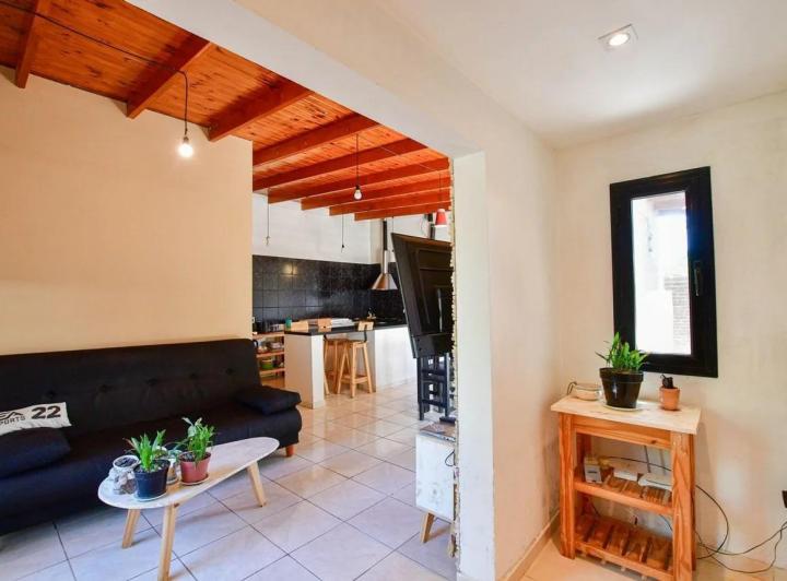 Casa · 90m² · 4 Ambientes · 1 Cochera